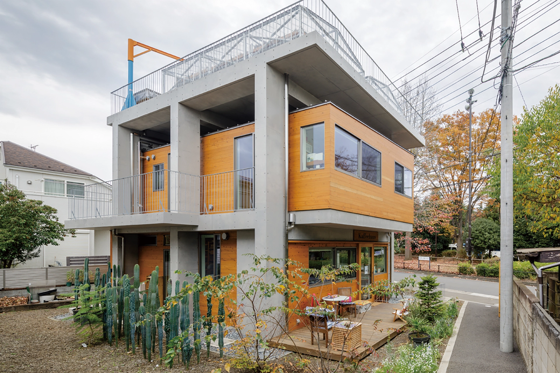 伝統的置屋根［ダブルルーフ］を応用したハイブリット建築_外観