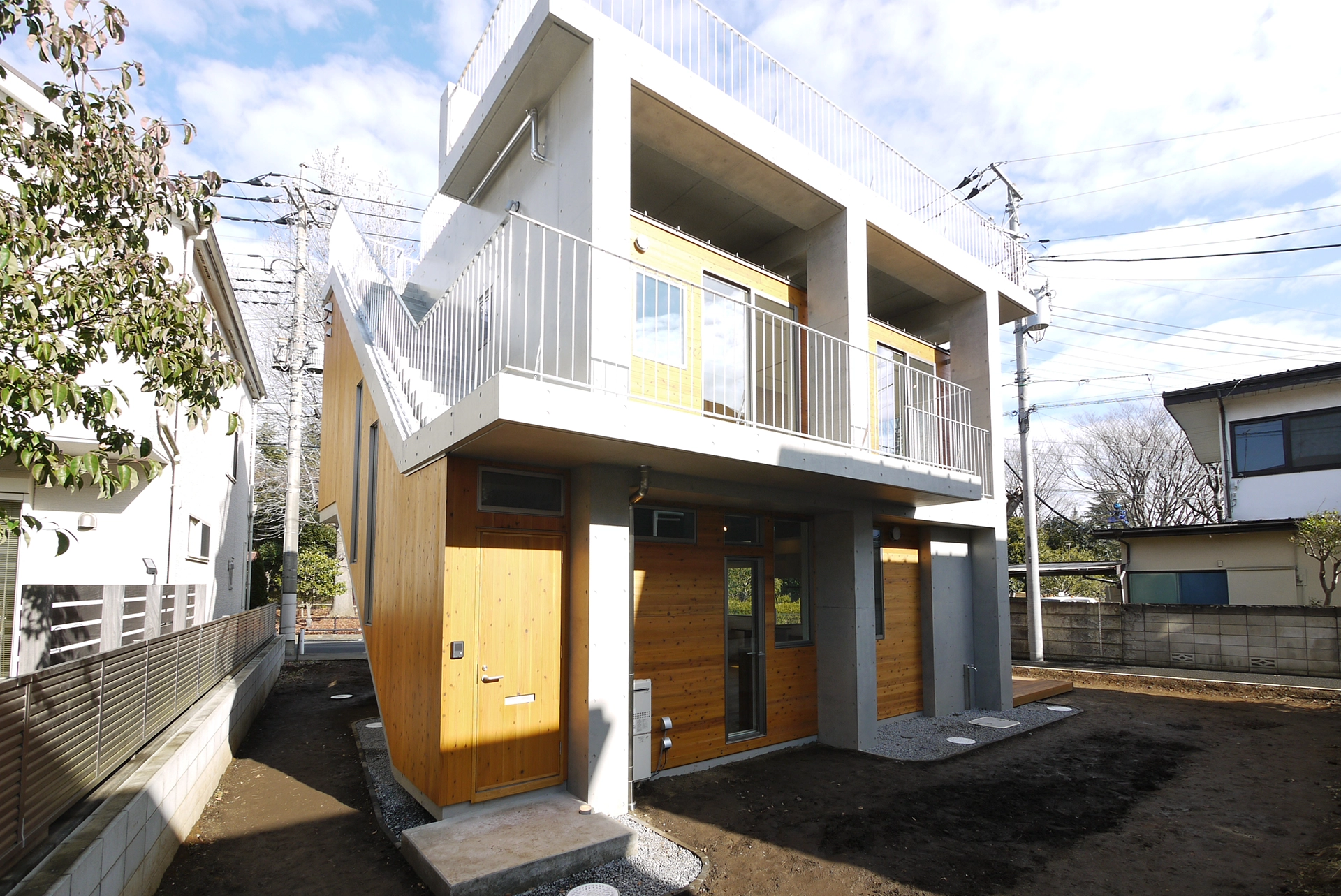 伝統的置屋根［ダブルルーフ］を応用したハイブリット建築_外観